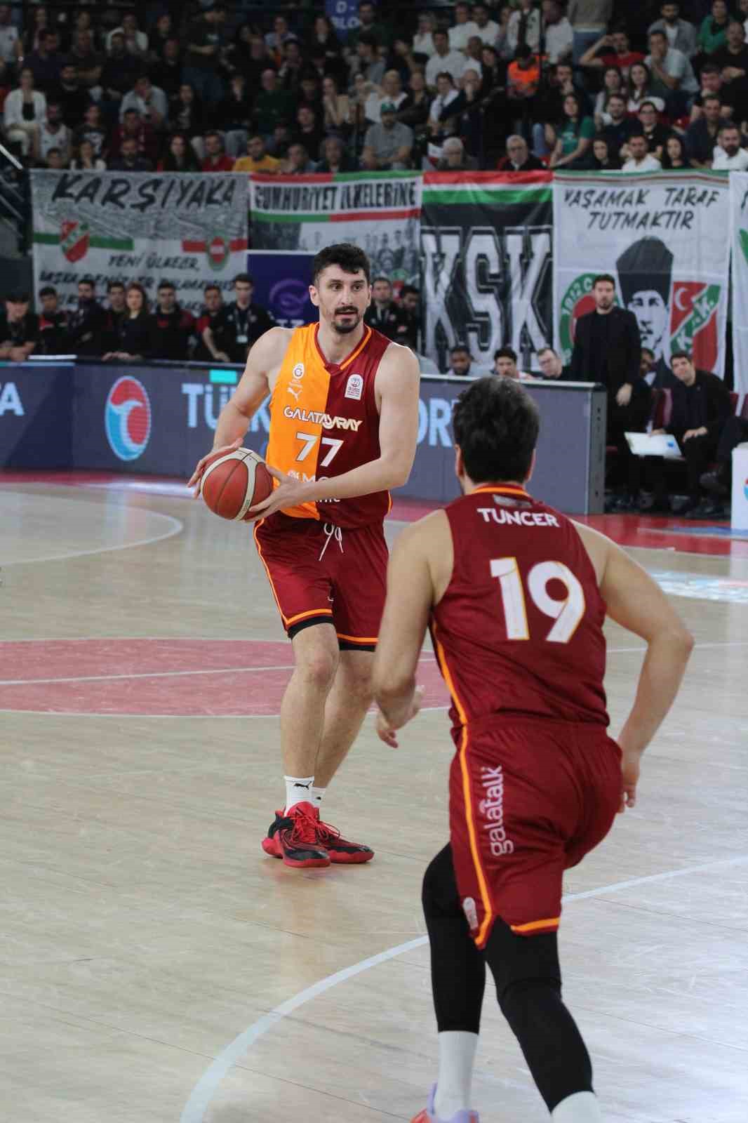 Basketbol Süper Ligi: Karşıyaka: 72 - Galatasaray: 82
