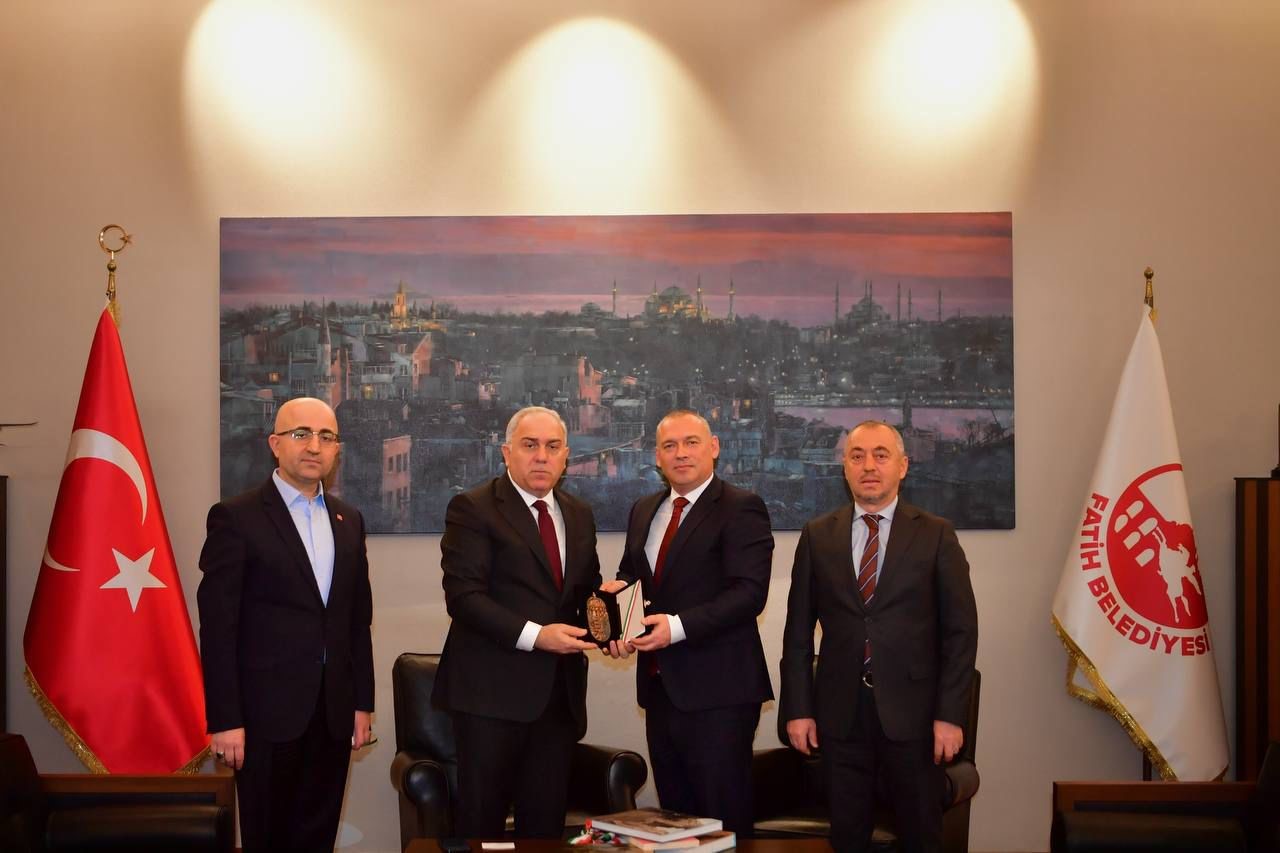 Başkonsoloslardan Fatih kütüphanelerine tam not
