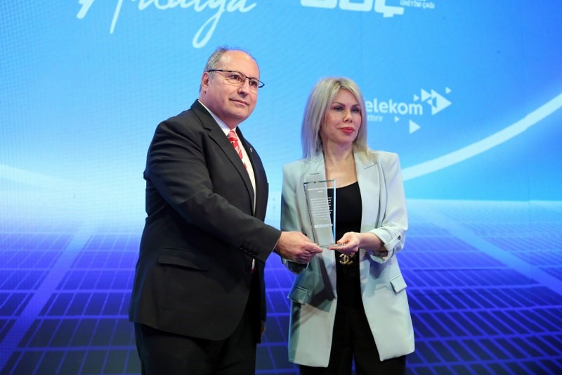 Batı Akdeniz Kariyer ve İstihdam Fuarı kapılarını açtı
