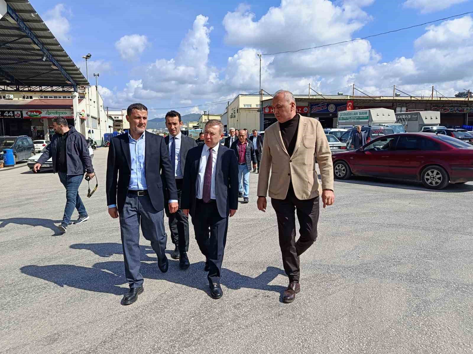 Batı Antalya’da tarımsal üretim ve ticaretindeki sorunlar masaya yatırıldı
