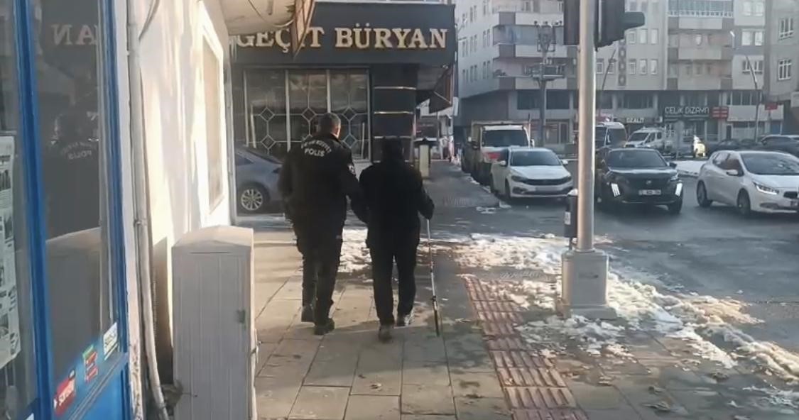 Batman polisinden örnek davranış
