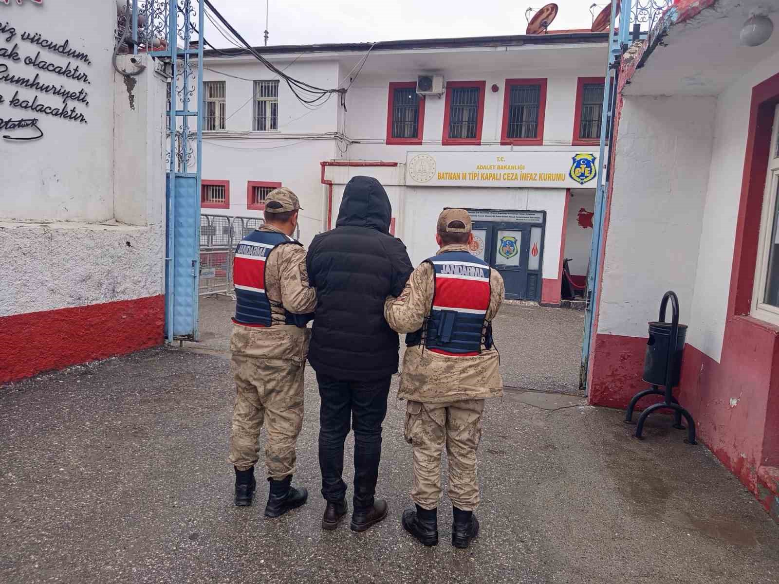 Batman’da 13 yıl kesinleşmiş hapis cezası bulunan şahıs yakalandı

