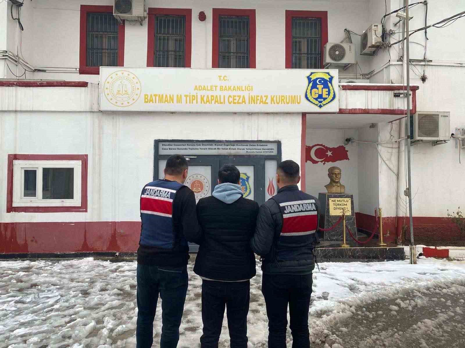 Batman’da 37 firari yakalandı
