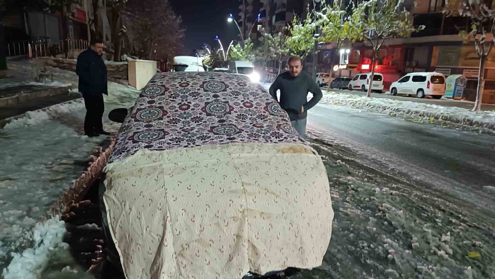 Batman’da araç sahiplerinden battaniyeli önlem
