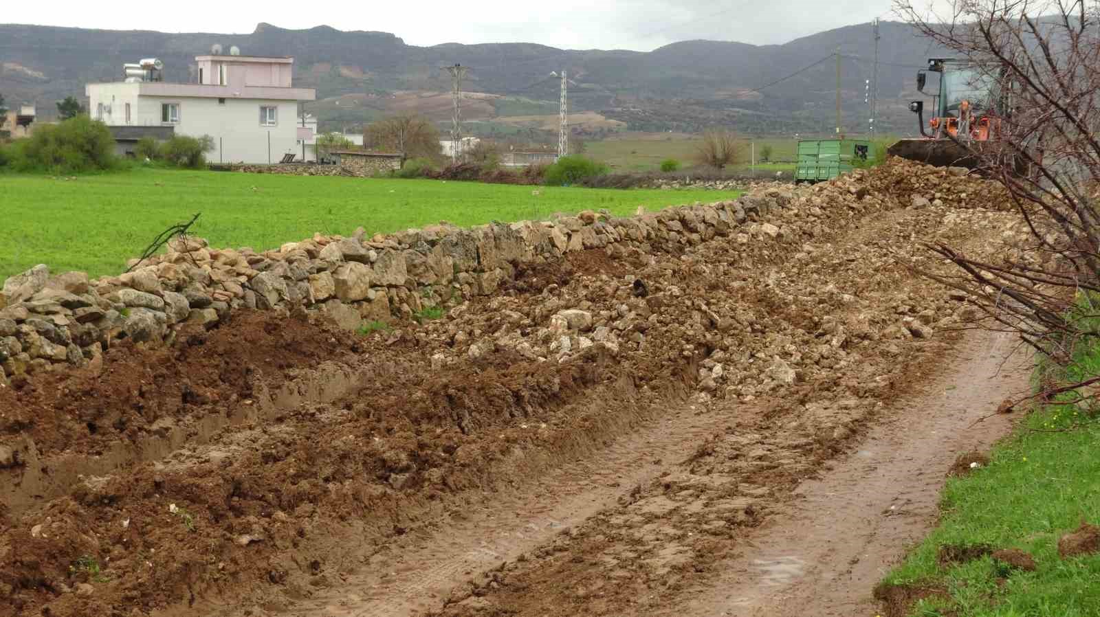 Batman’da araçta mahsur kalan hastanın yardımına ekipler koştu
