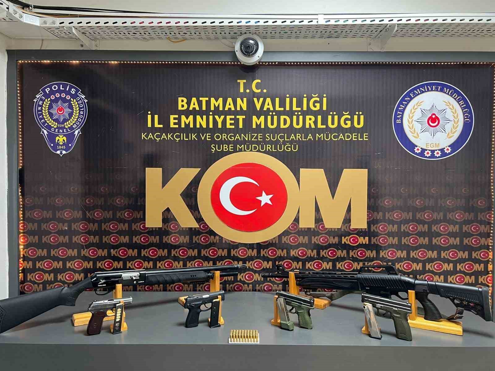 Batman’da aranan 4 şüpheli yakalandı
