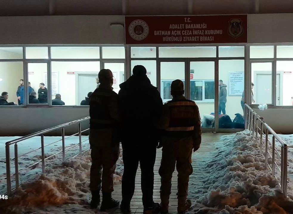Batman’da aranan şahıslara yönelik operasyon: 30 kişi yakalandı
