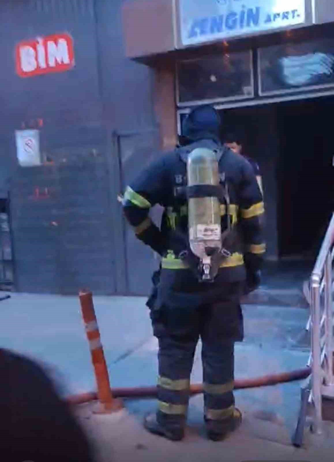 Batman’da bir evde bir kadın ve bir erkek yanmış halde ölü bulundu
