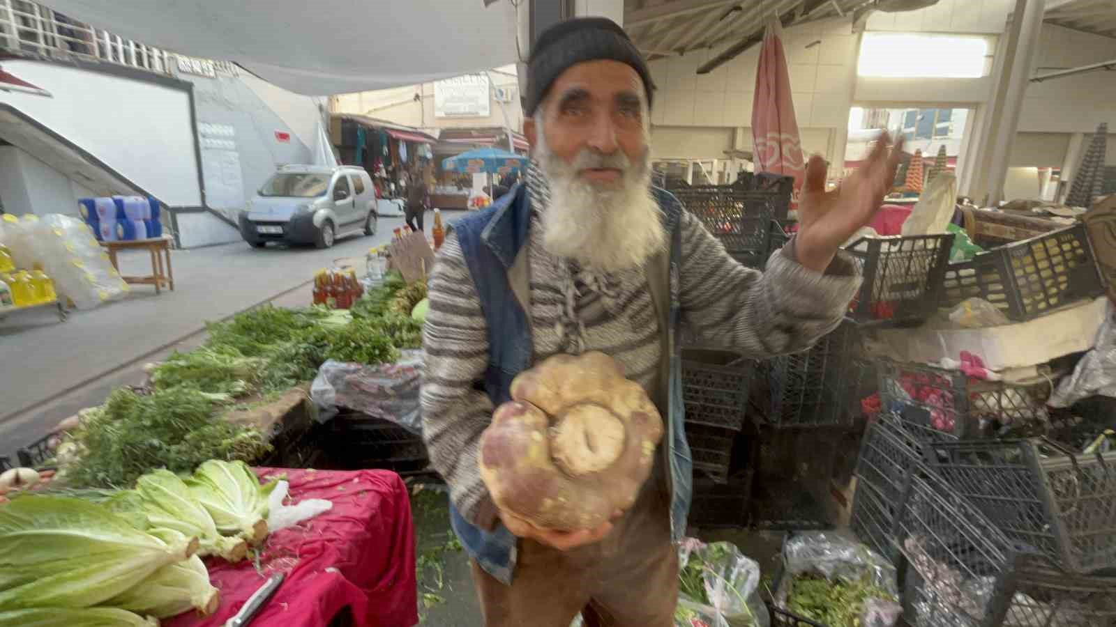 Batman’da dev turp görenleri şaşırttı

