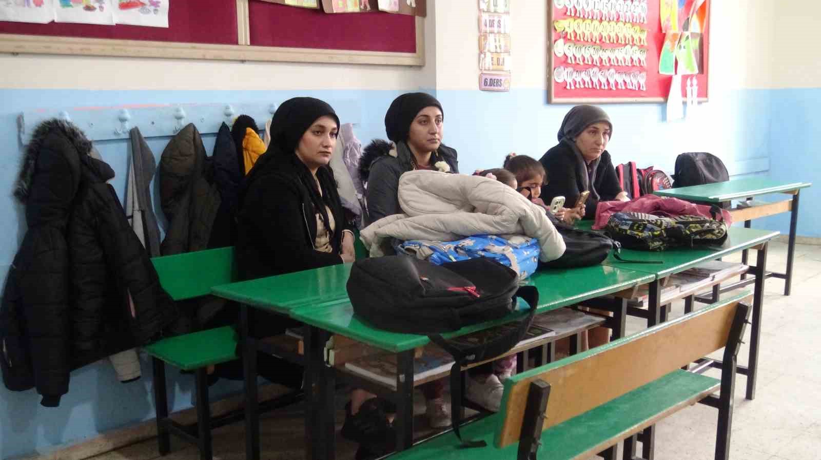 Batman’da "Erken Teşhis Hayat Kurtarır" seferberliği: Köy köy gezip kanser taraması yapıyorlar
