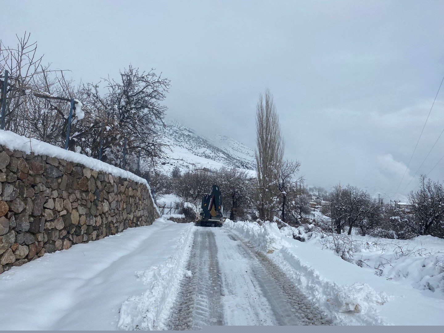 Batman’da kar mesaisi devam ediyor

