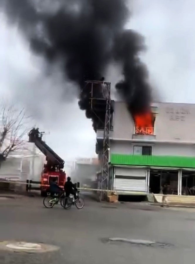 Batman’da korkutan yangın
