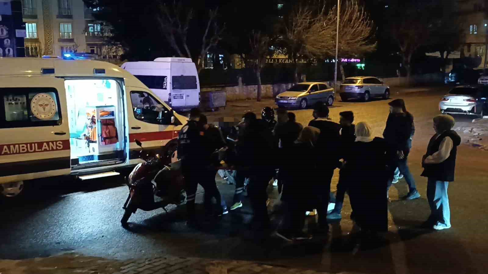 Batman’da motosikletten savrulan kurye yaralandı
