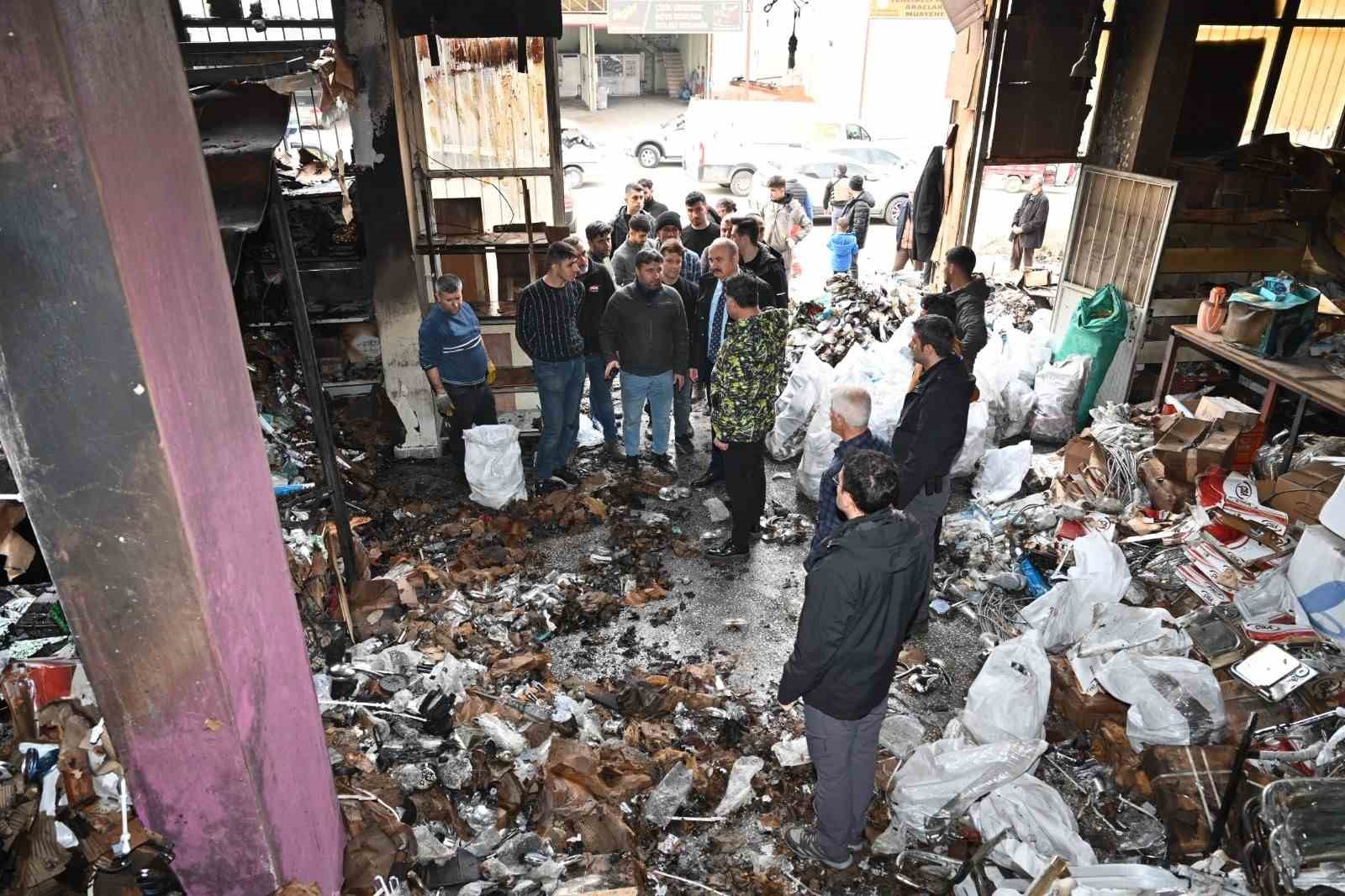 Batman’da sanayi sitesinde yangın: Alevler büyümeden söndürüldü
