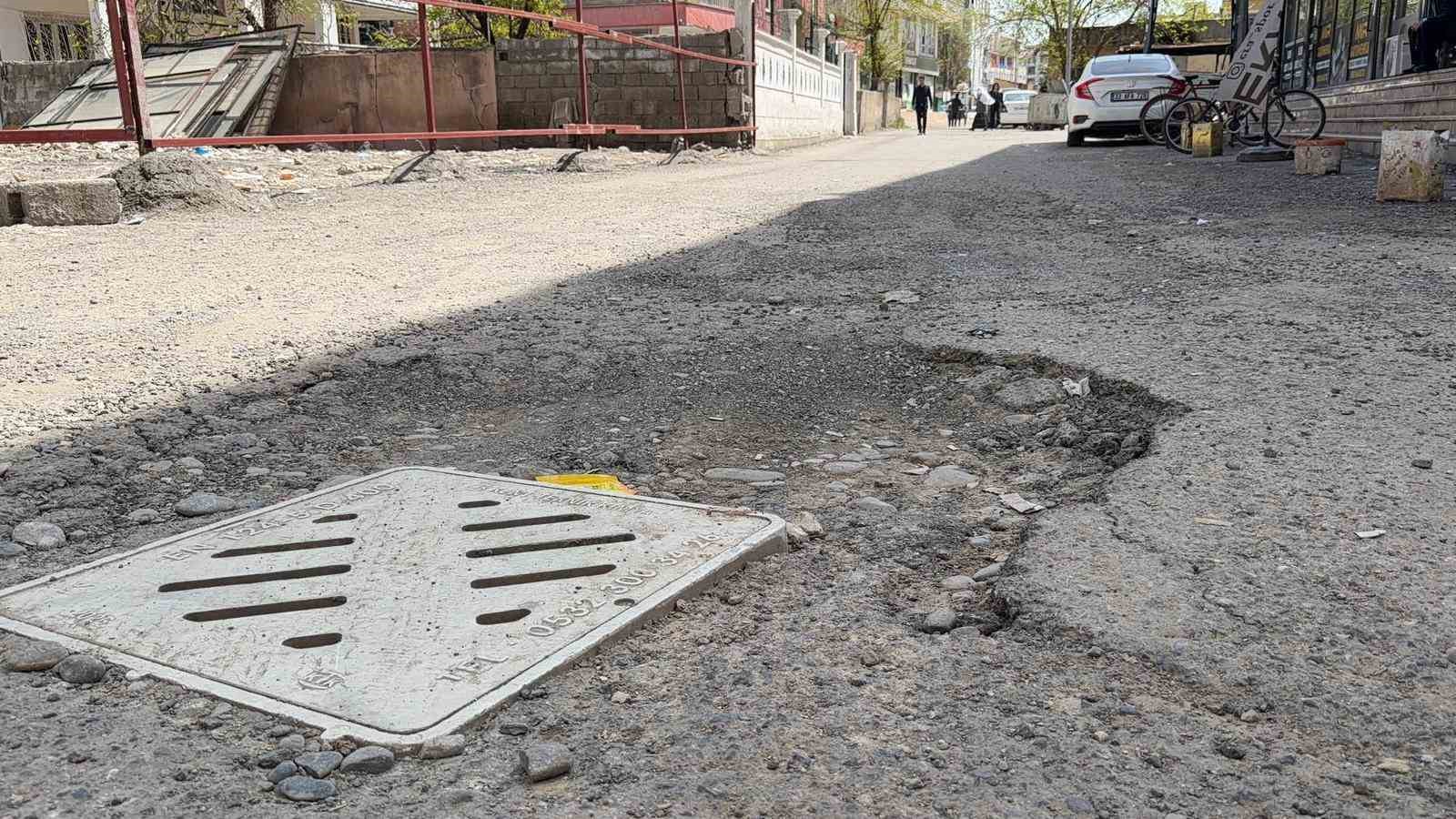 Batman’da sokaklar çukurlarla doldu
