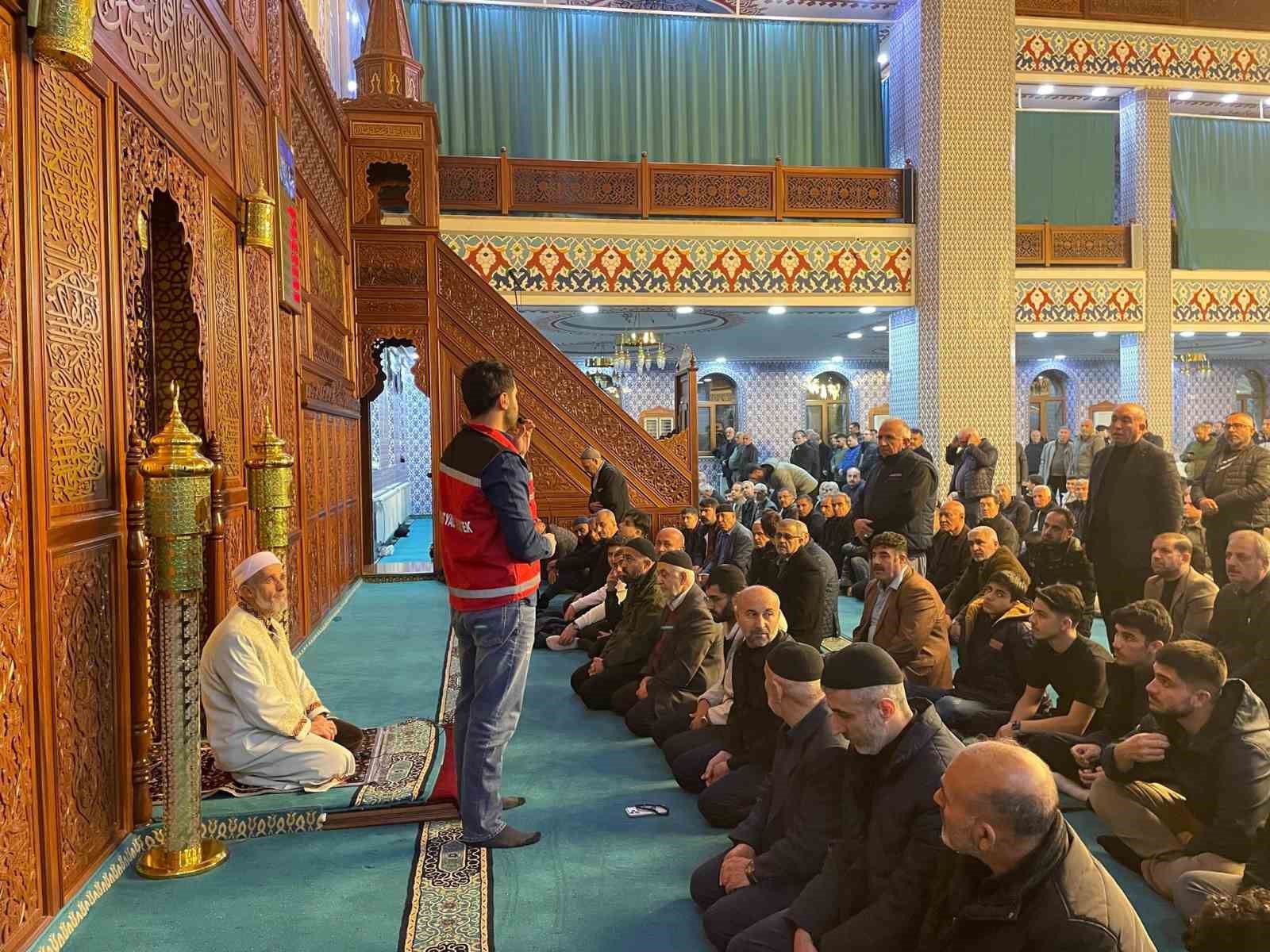 Batman’da teravih öncesi bağımlılıkla mücadele çalışması
