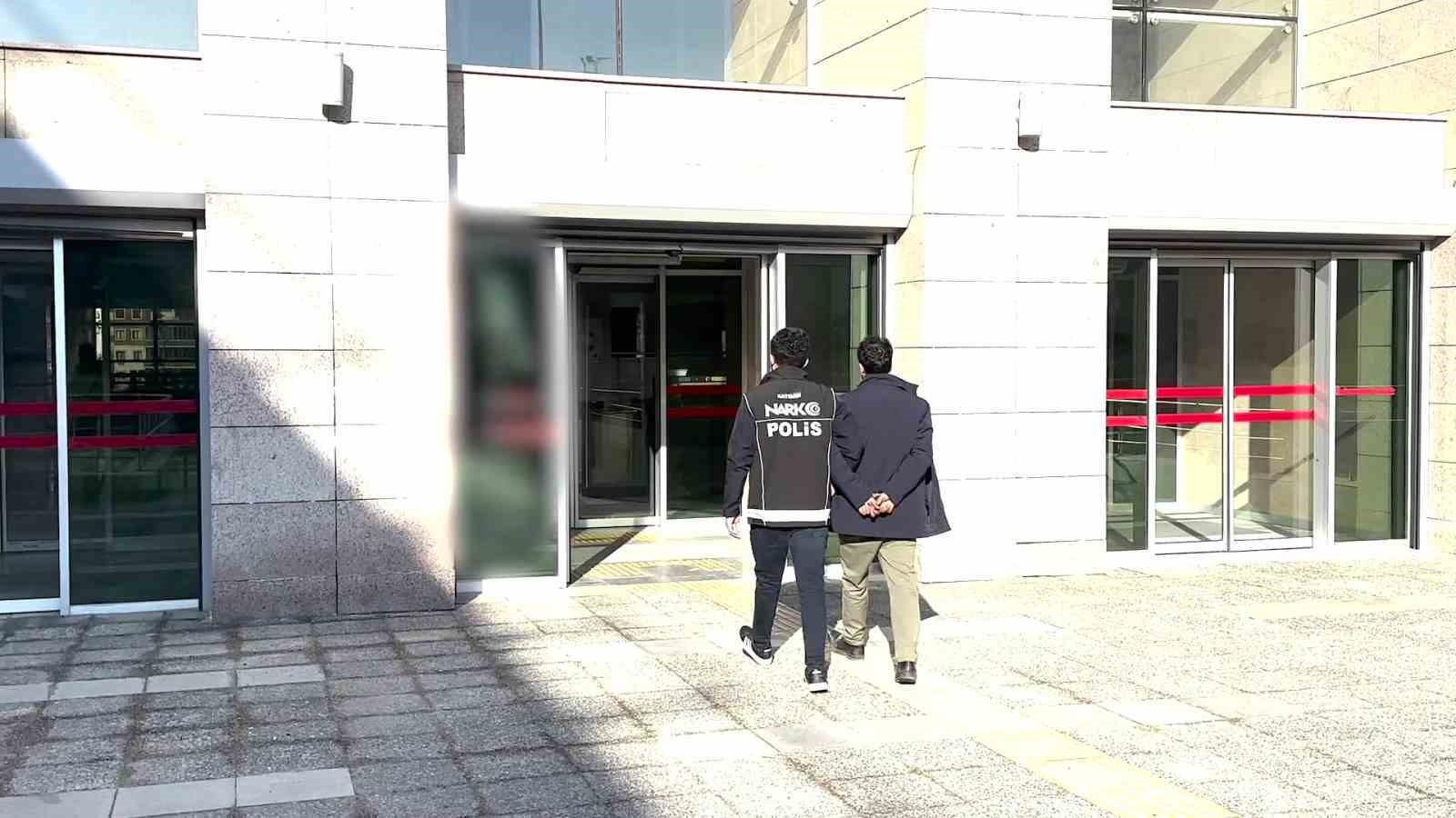 Batman’da uyuşturucu operasyonu: 50 kilo metamfetamin ele geçirildi
