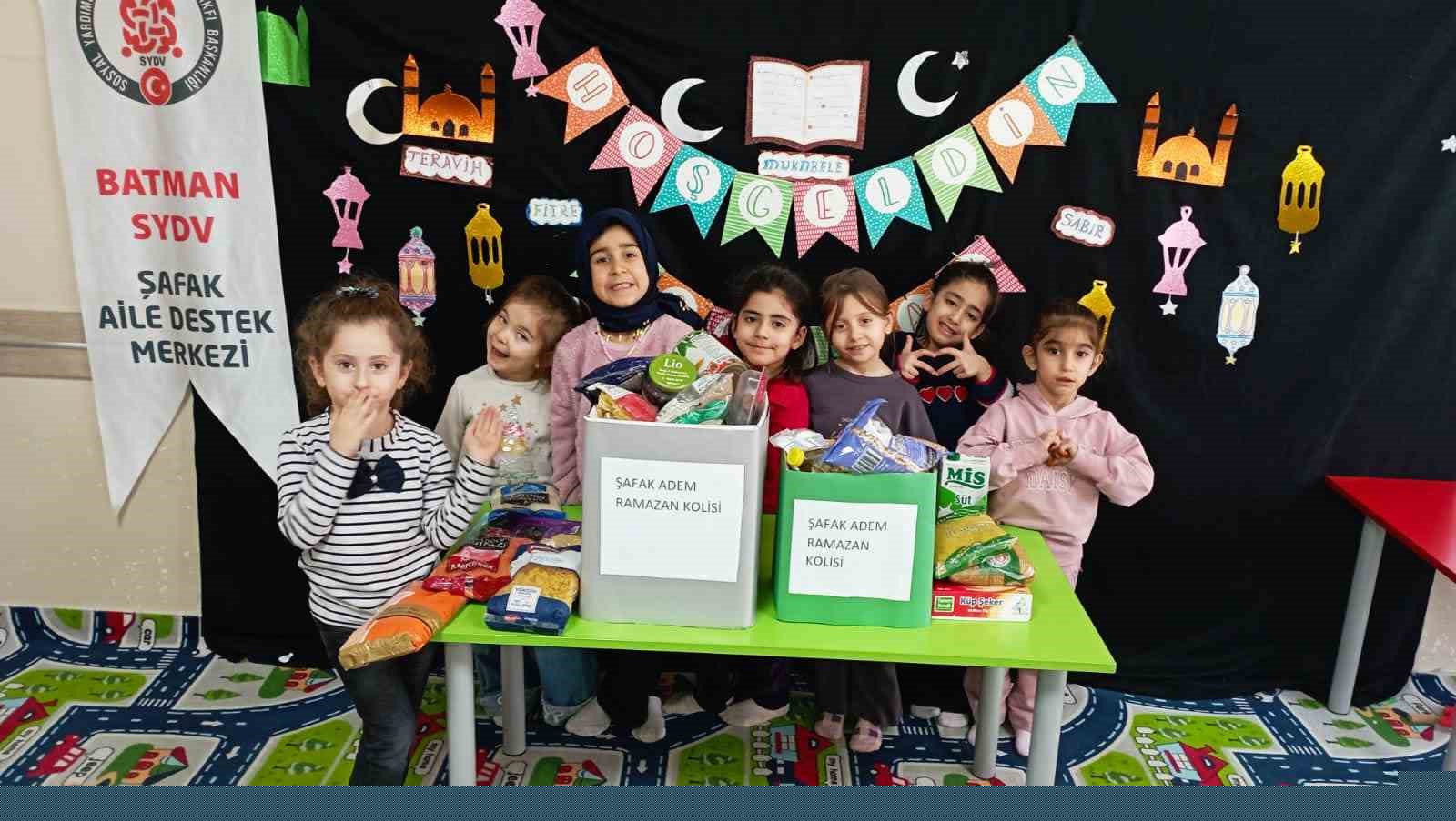 Batman’da yüzme yıldızları sahne aldı
