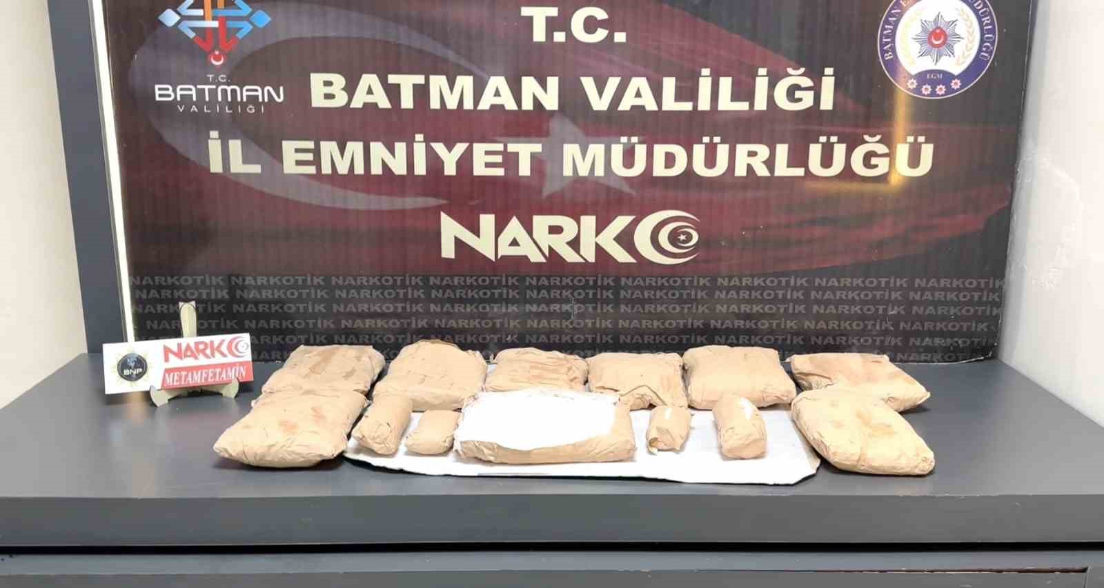 Batman’da zehir tacirine geçit yok: 8 kilo 500 gram metafetamin ele geçirildi
