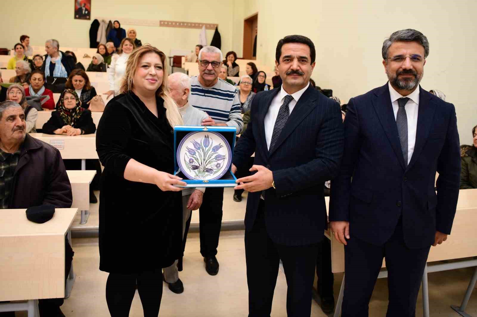 Battalgazi Belediye Başkanı Bayram Taşkın: "Öğrenmenin yaşı olmadığını kanıtlayan büyüklerimizin azmi bizlere ilham veriyor"
