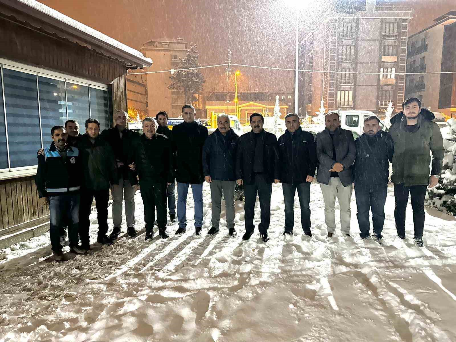 Battalgazi Belediyesi gece boyu sahadaydı
