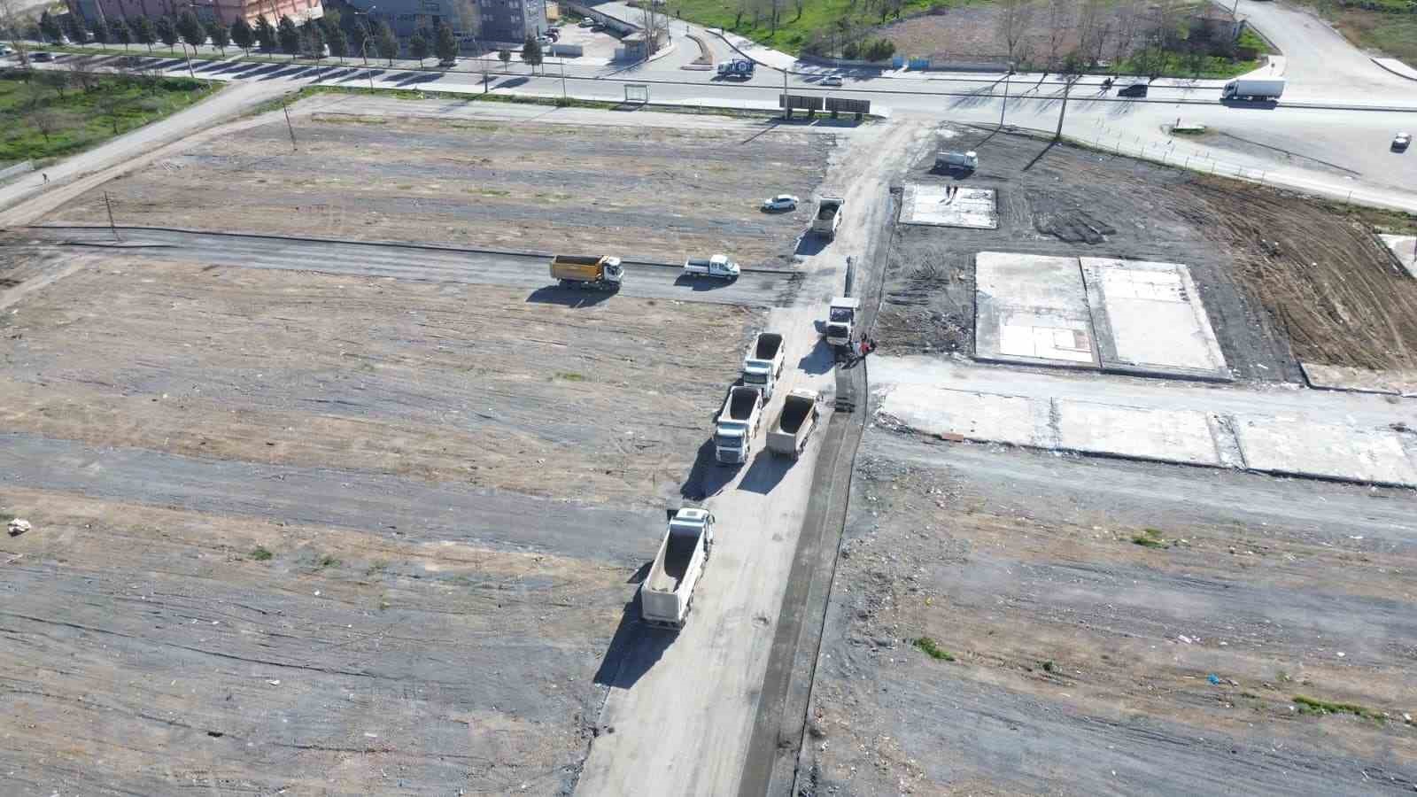 Battalgazi’de sökülen asfalt kırsal yollarda değerlendiriliyor
