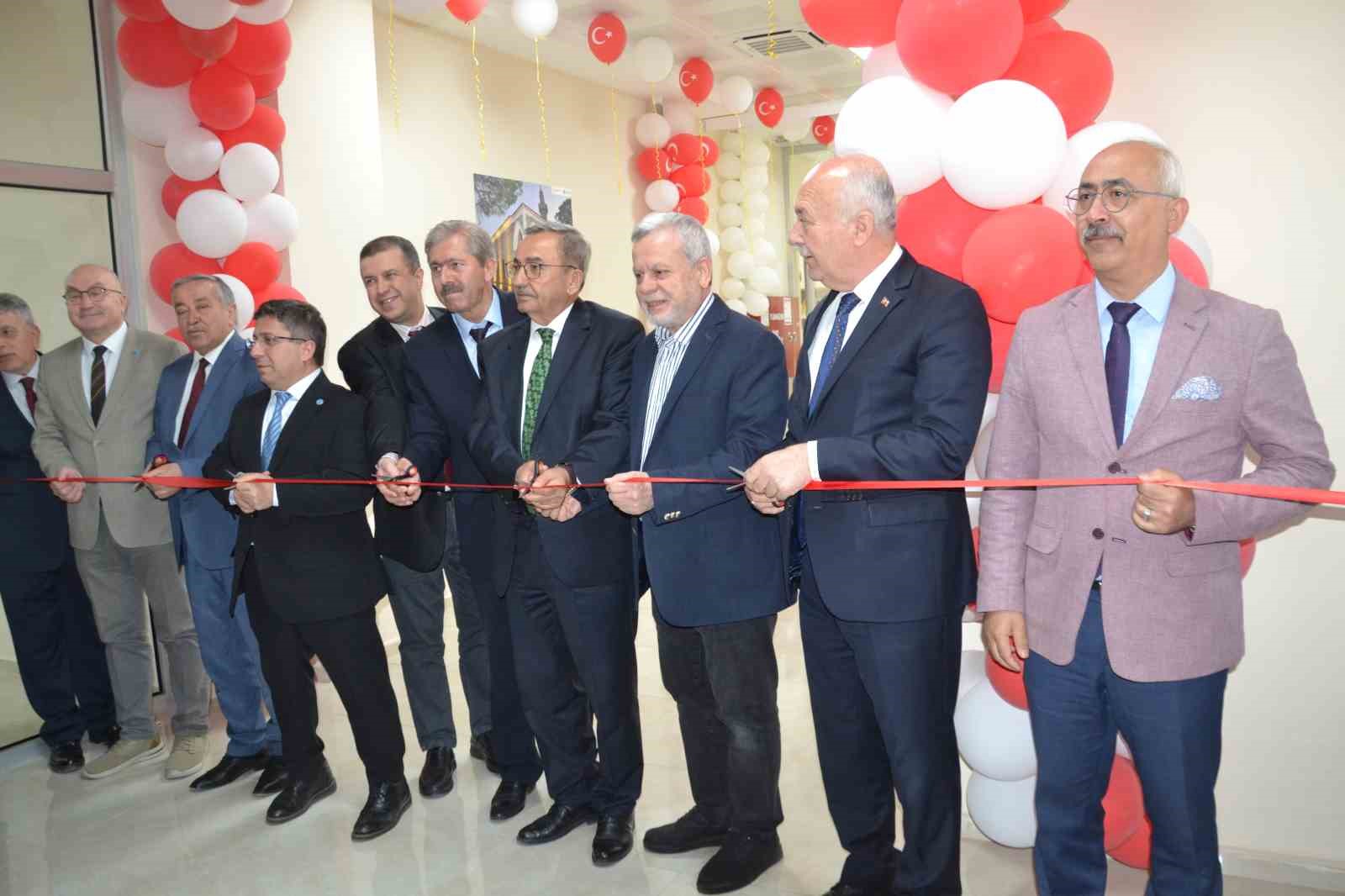 BAÜN İlahiyat Fakültesinden ünlü çizer Hasan Aycın’a vefa
