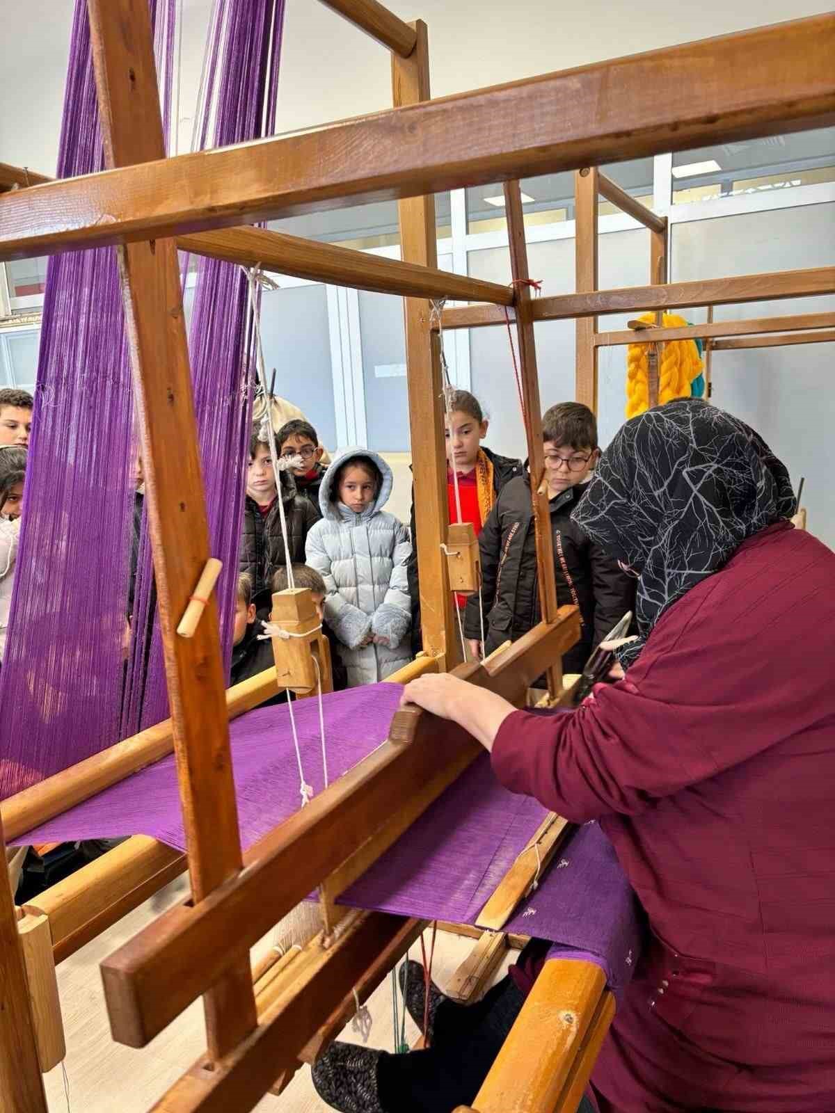 Bayburt ehramı öğrencilere tanıtıldı
