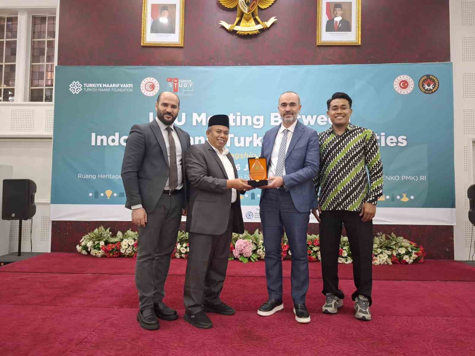 Bayburt Üniversitesi’nin uluslararasılaşma vizyonu Endonezya’da güçlendi
