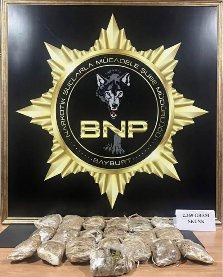 Bayburt’ta 2 kilo 369 gram skunk ile yakalanan şüpheli tutuklandı
