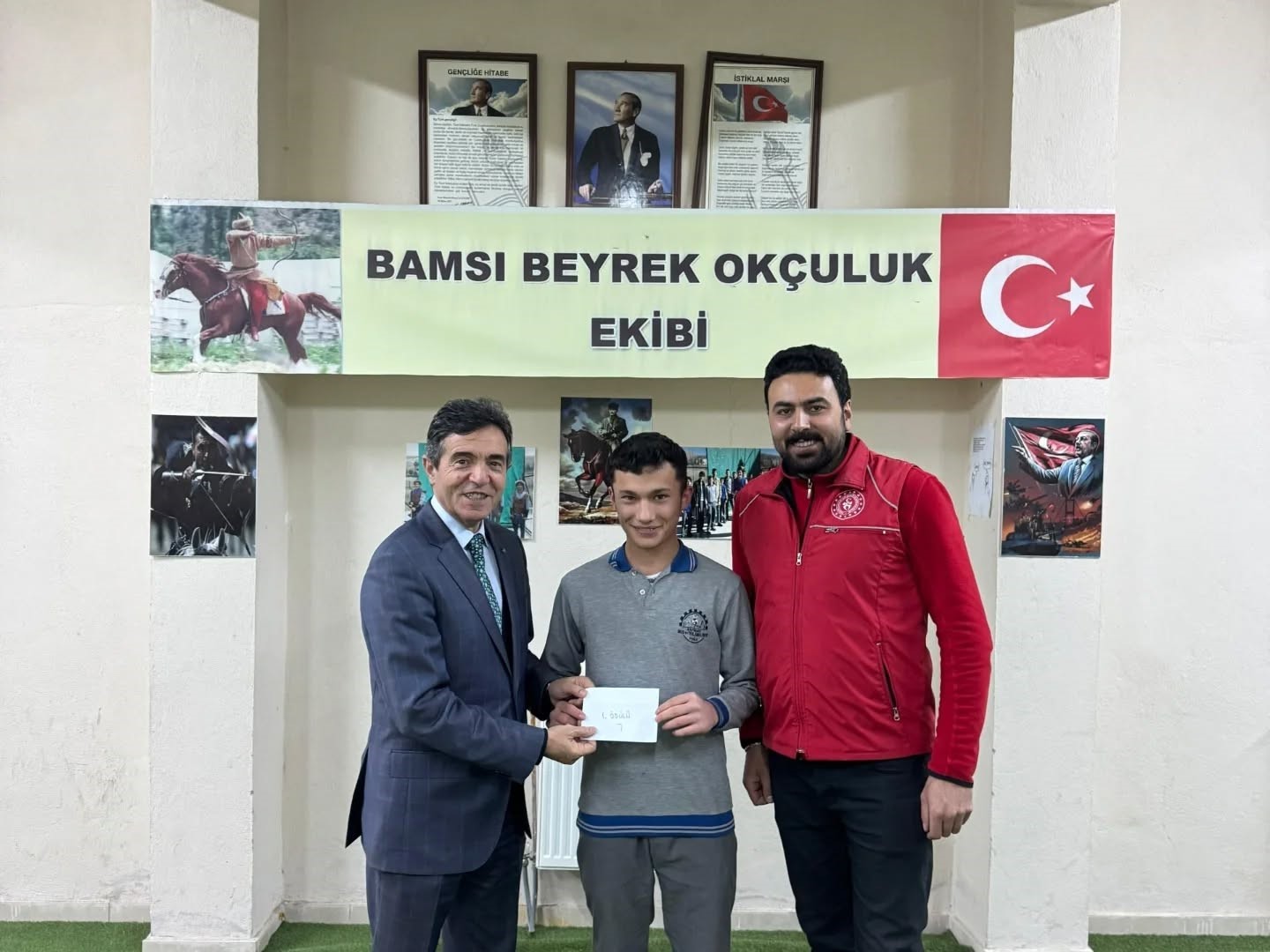 Bayburt’ta bağımlılıkla mücadele kapsamında ’Okçuluk Turnuvası’ düzenlendi
