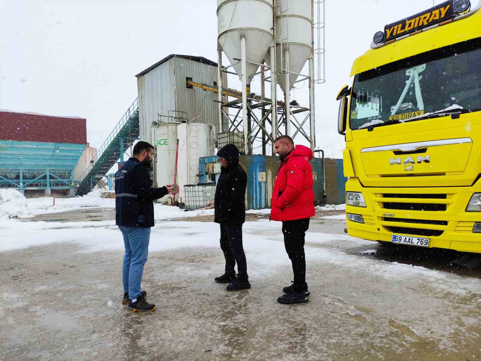 Bayburt’ta beton firmalarına yönelik denetim gerçekleştirildi
