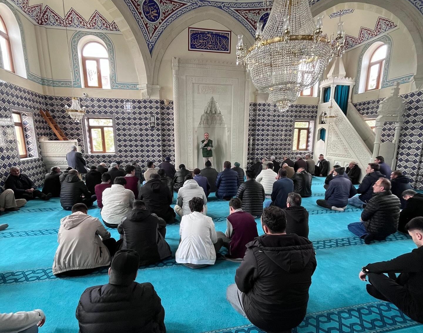 Bayburt’ta cami cemaati bağımlılıkla mücadele konusunda bilgilendirildi
