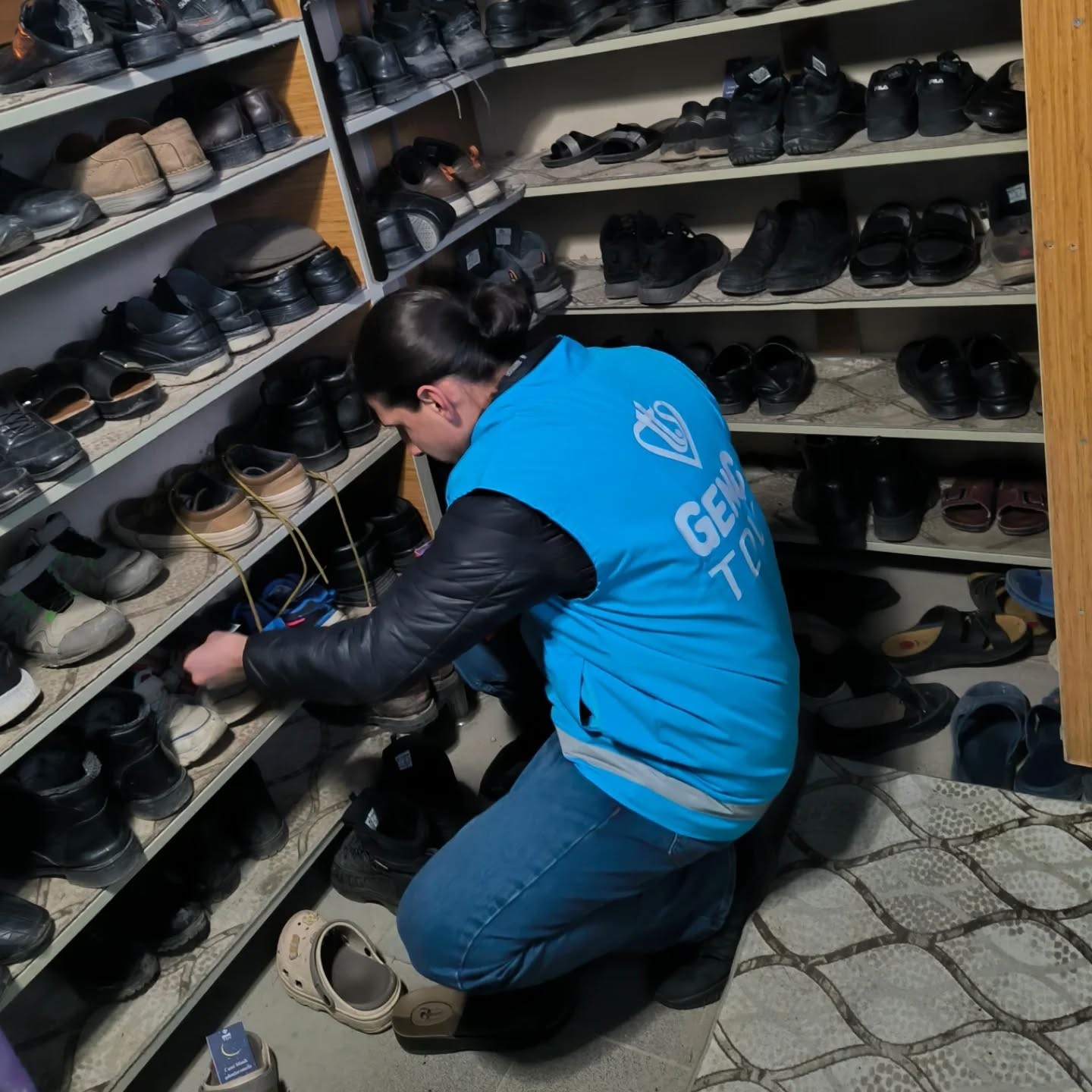 Bayburt’ta çocuklara teravih sürprizi: Ayakkabılarda çikolata
