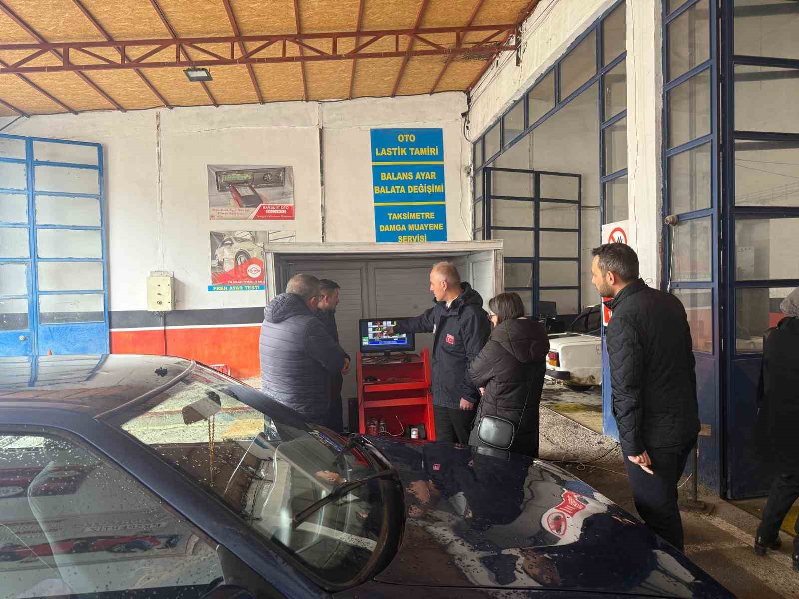 Bayburt’ta egzoz gazı emisyon ölçüm istasyonları denetlendi
