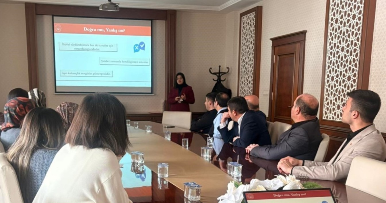 Bayburt’ta kadına yönelik şiddetle mücadele eğitimleri devam ediyor
