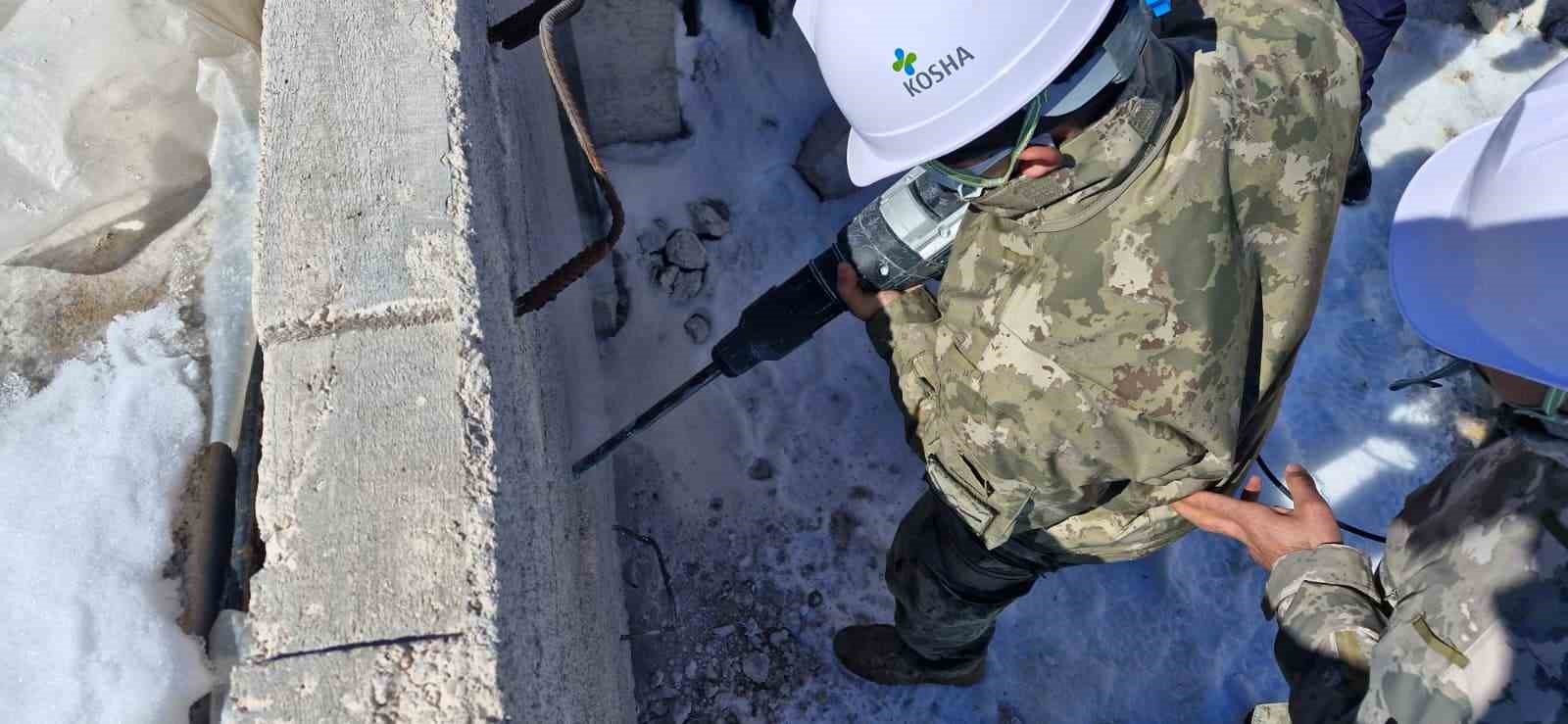 Bayburt’ta komandolara arama kurtarma eğitimi verildi
