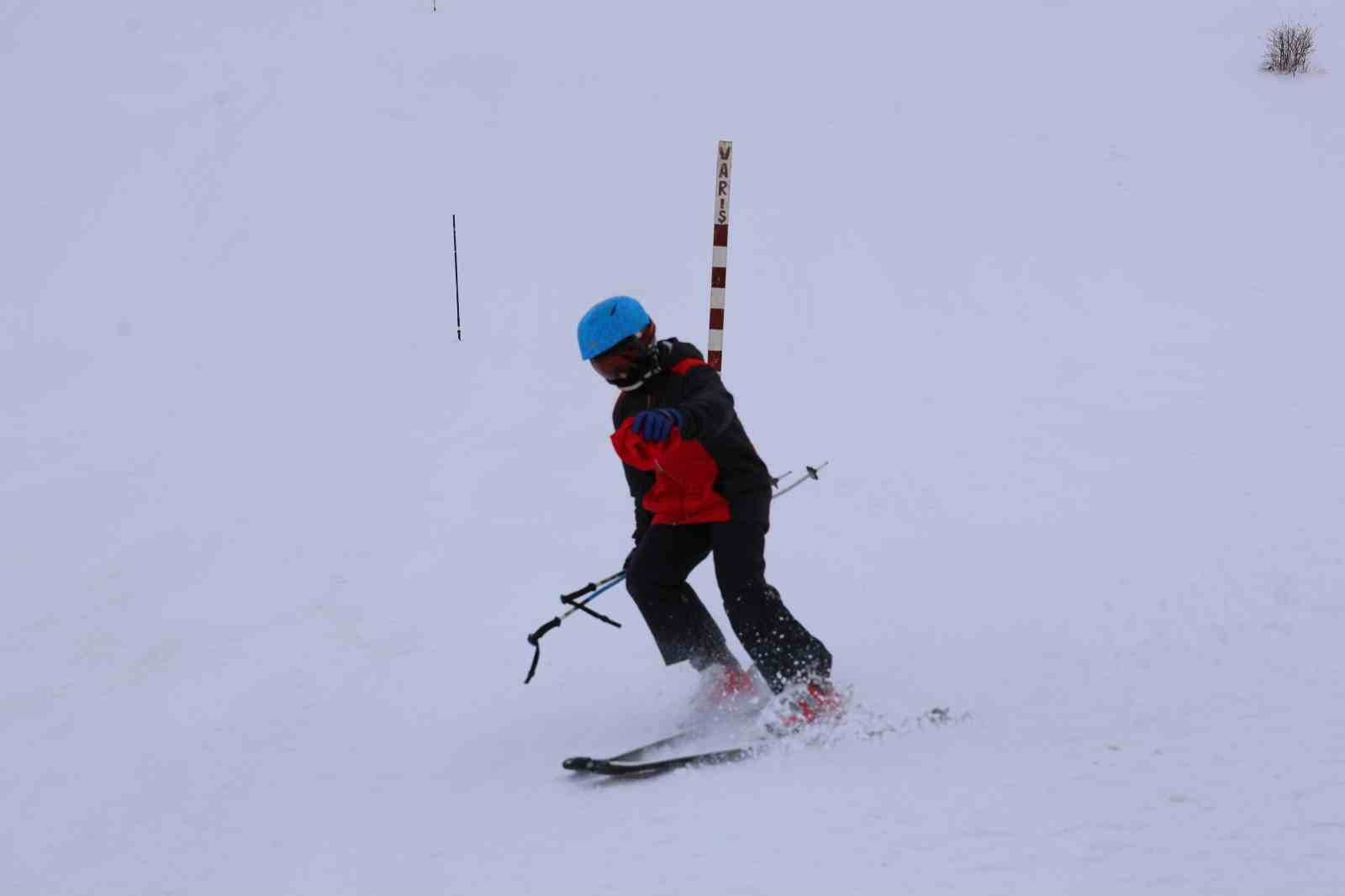 Bayburt’ta kurtuluş kutlamaları kayak kupası ile taçlandı

