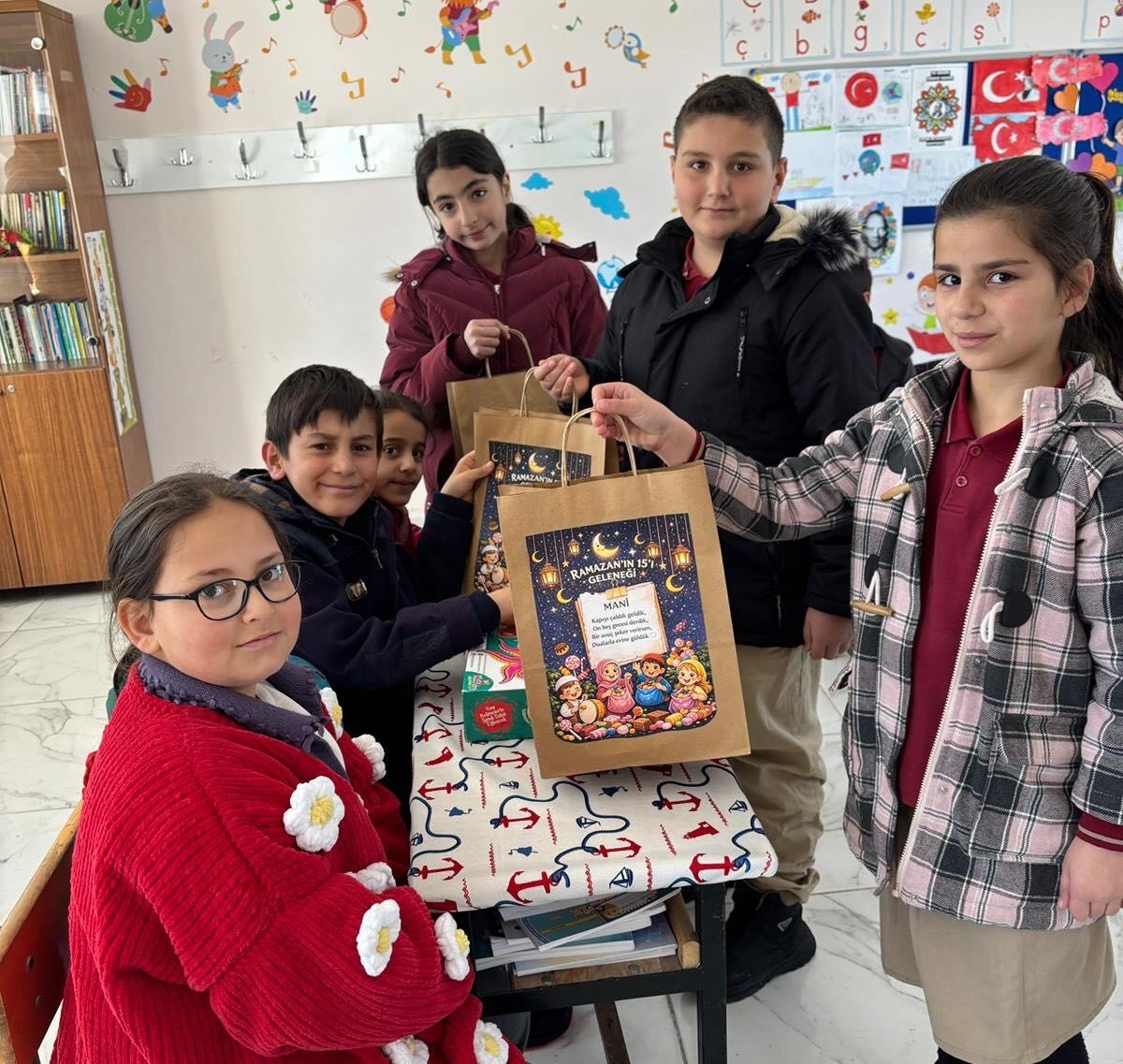 Bayburt’ta on beşi geleneği iki okulun öğrencilerini buluşturdu
