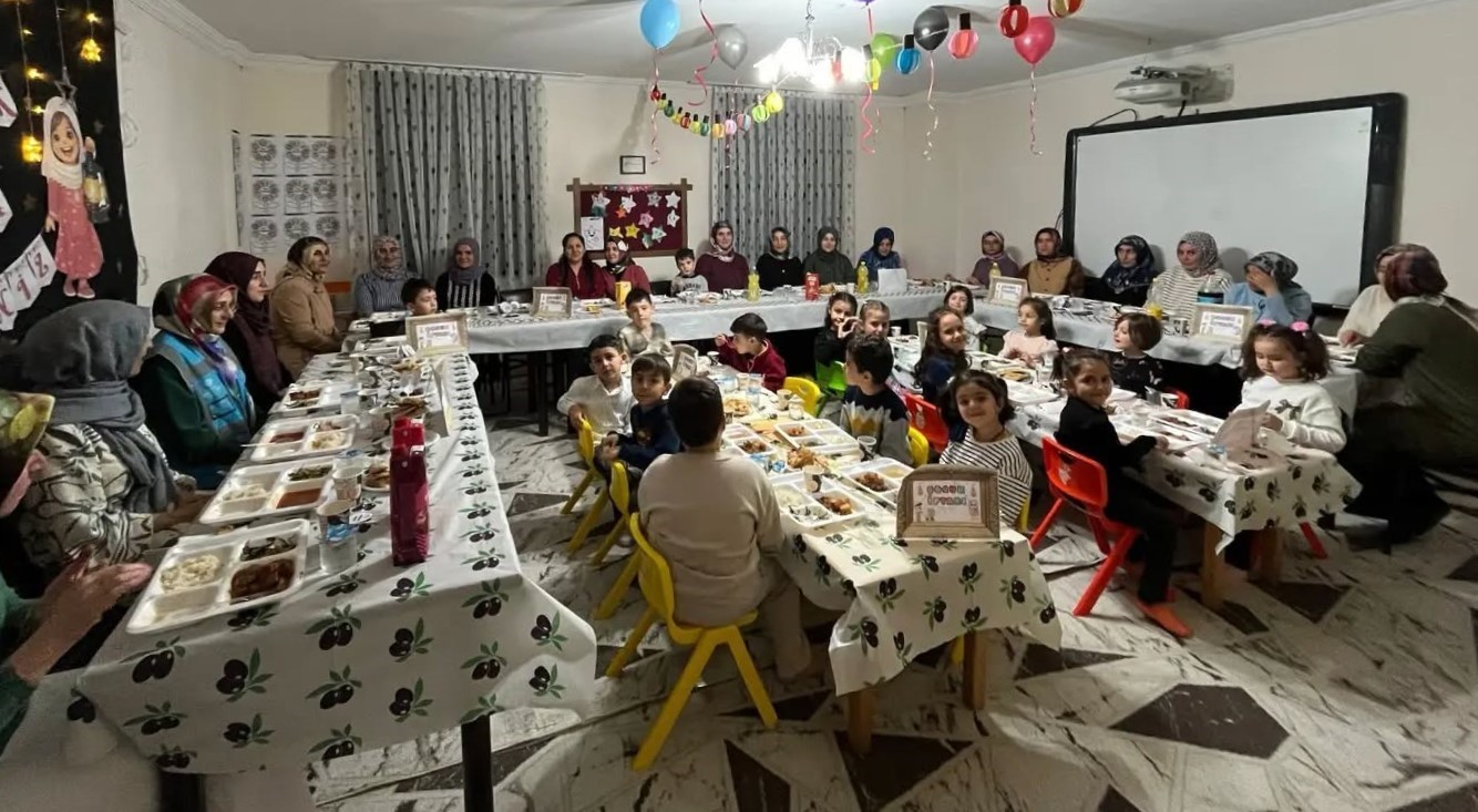 Bayburt’ta üniversite öğrencilerine yönelik iftar ve sahur programları düzenleniyor
