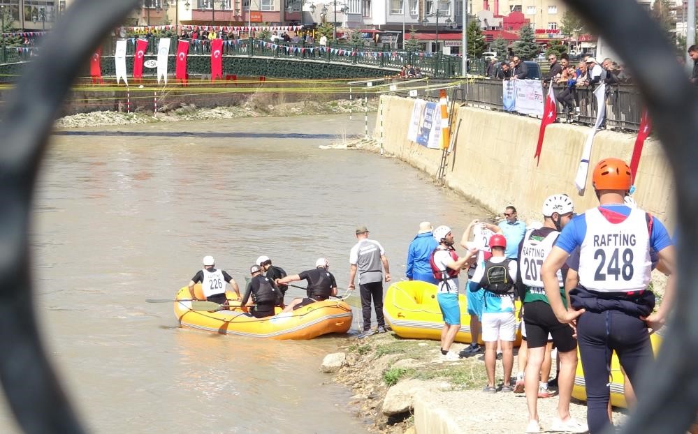 Bayburt’ta Üniversiteler Arası Rafting Türkiye Şampiyonası yarın başlıyor
Bayburt’ta Üniversiteler Arası Rafting Türkiye Şampiyonası yarın başlıyor