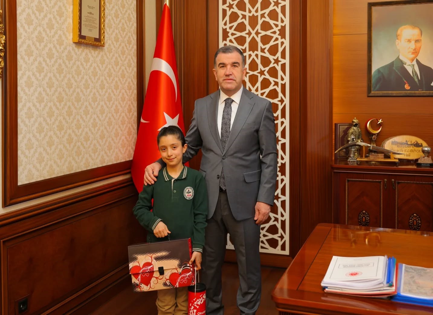 Bayburt’ta vali koltuğuna Ecren Nisa oturdu
