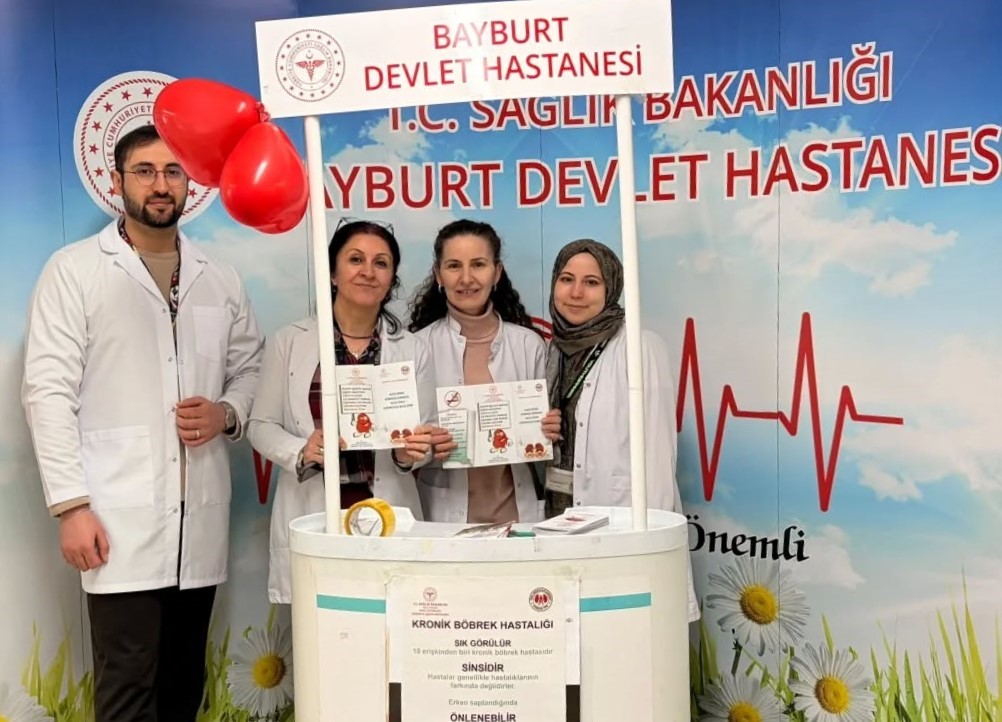 Bayburt’ta vatandaşlar böbrek sağlığı ve yaşlı bakımı konularında bilgilendirildi
