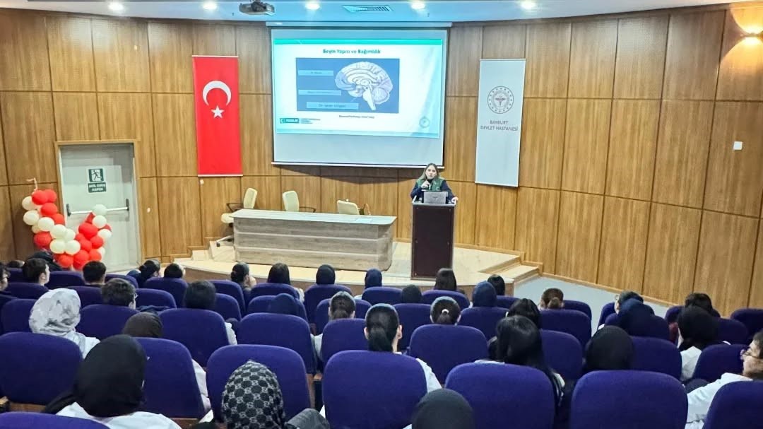 Bayburt’ta Yeşilay Haftası dolayısıyla çeşitli etkinlikler yapıldı
