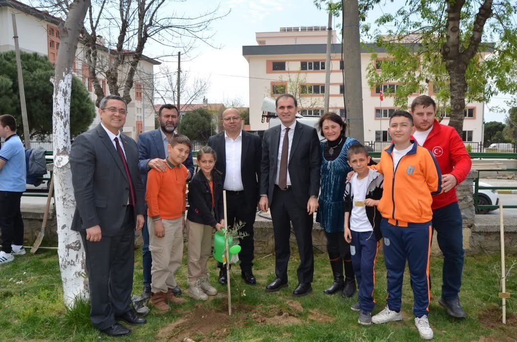 Bayındır’da eğitim için ortak adım
Bayındır’da eğitim için ortak adım
