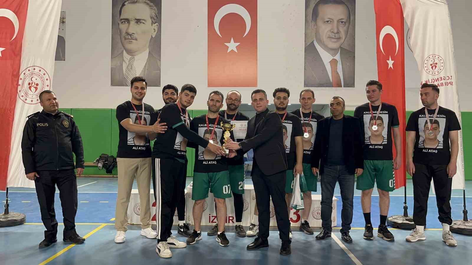Bayındır’da filede büyük final: Şampiyon fair play
