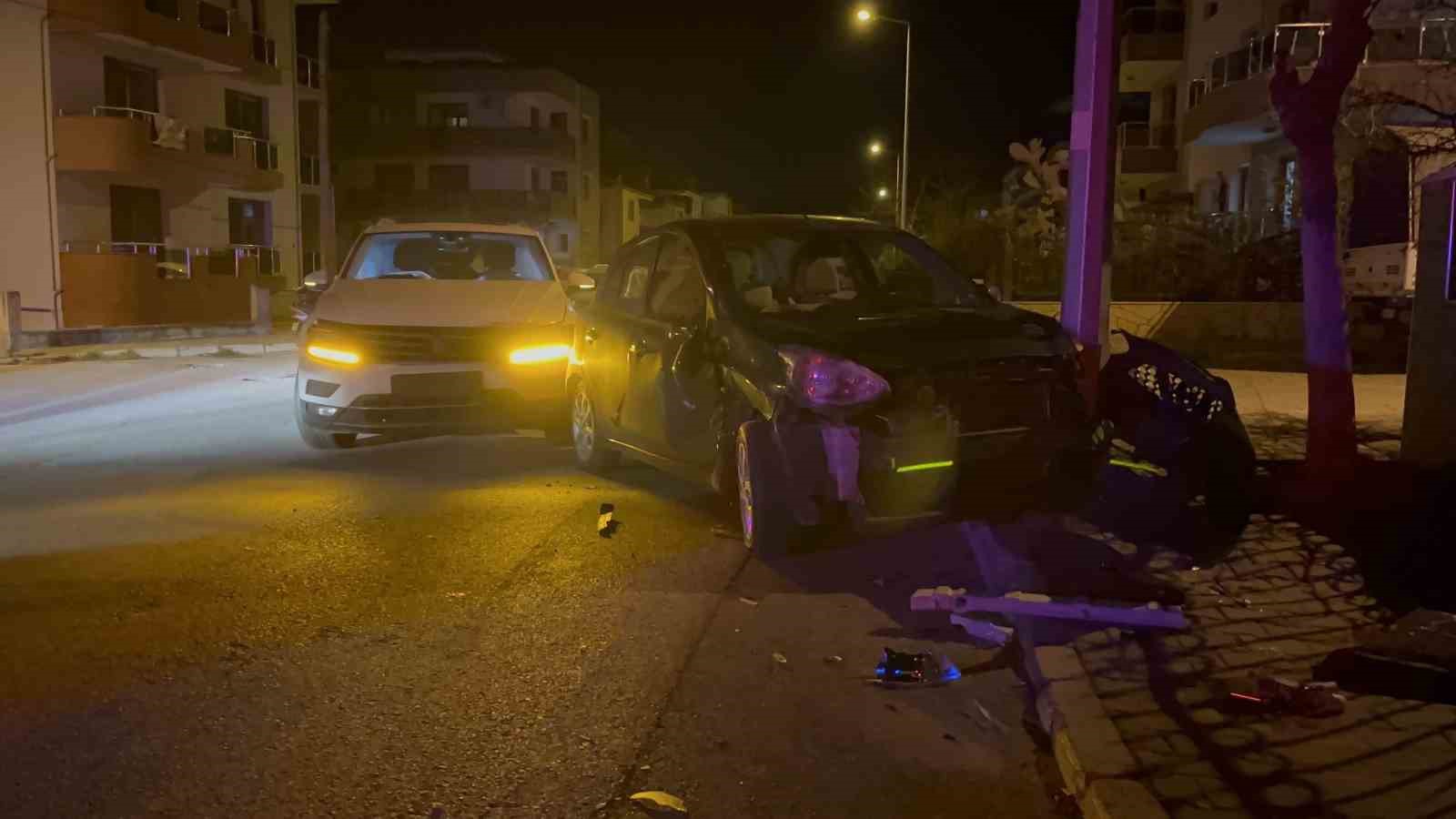 Bayındır’da otomobiller çarpıştı: 1 yaralı
