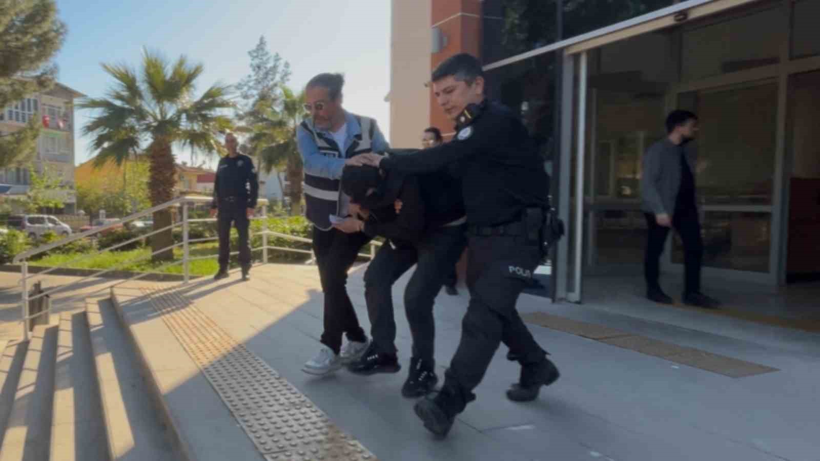 Bayındır’da uyuşturucu operasyonu: 4 tutuklama
