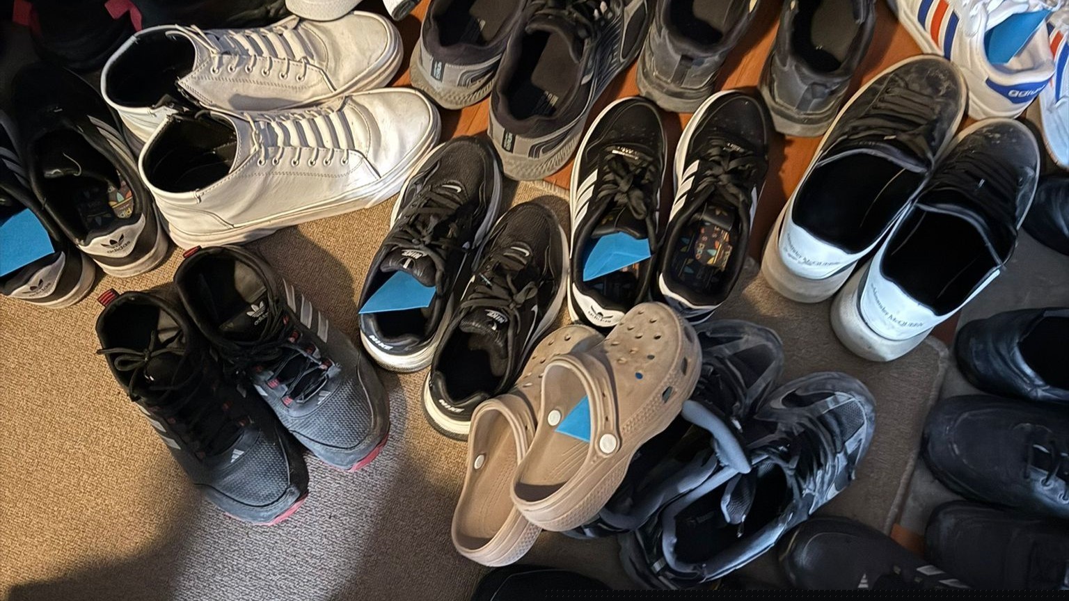 Bayram namazında çocuklara harçlık sürprizi
