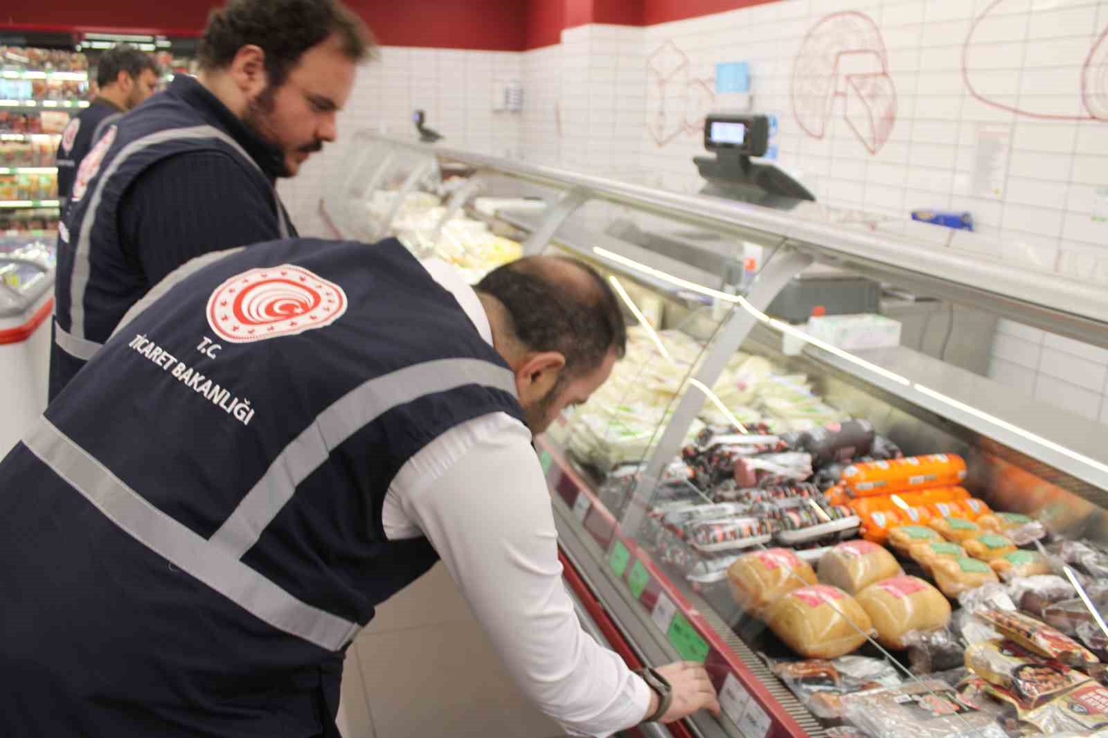 Bayram öncesi marketlerde denetim arttı
